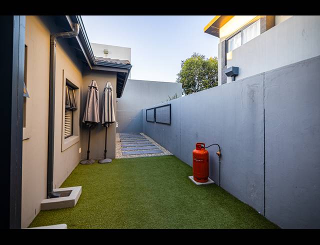 4 BEDROOM FREEHOLD FOR SALE IN SAGEWOOD